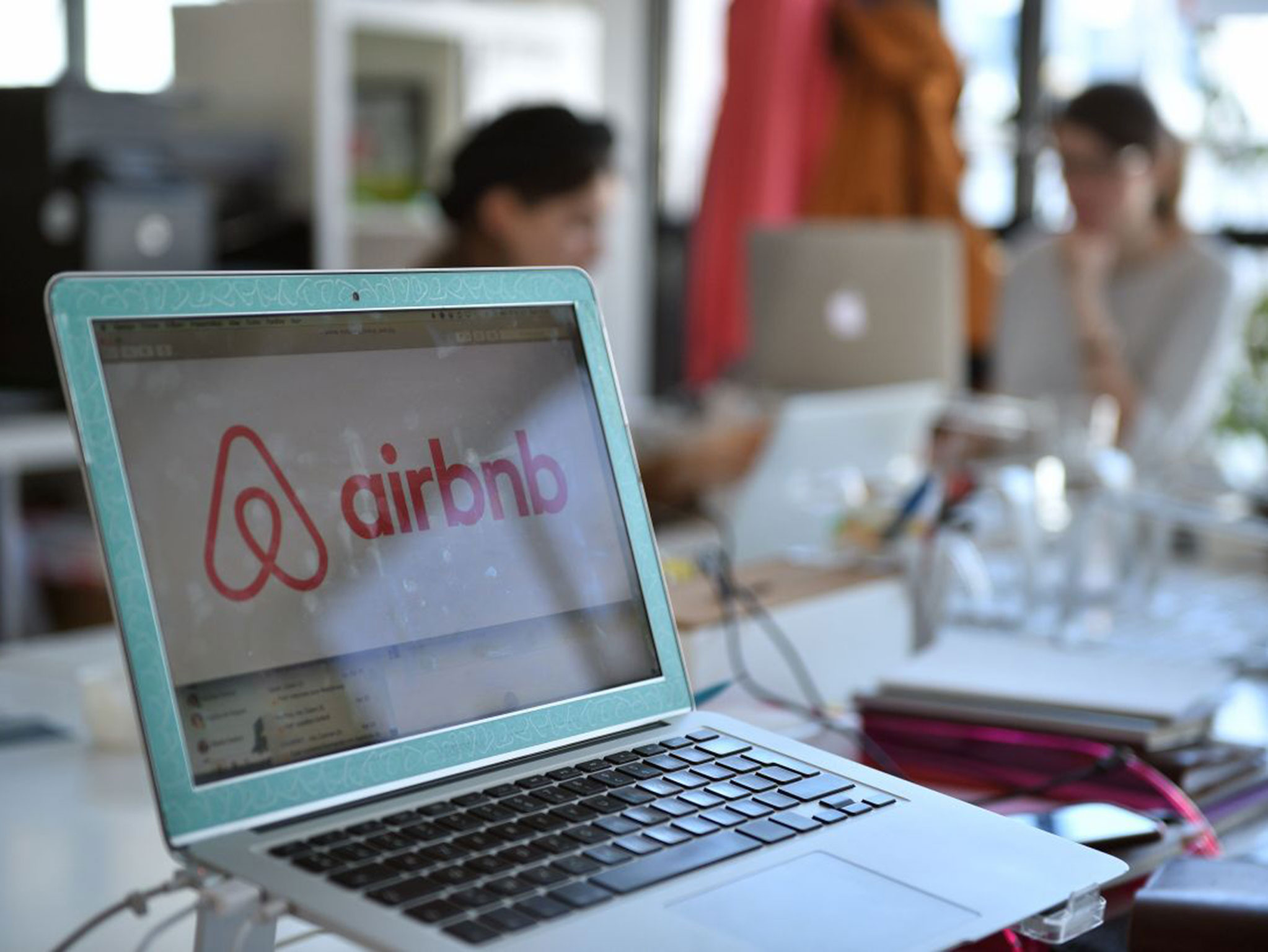 Europa pode avançar com novas regras para serviços como o Airbnb