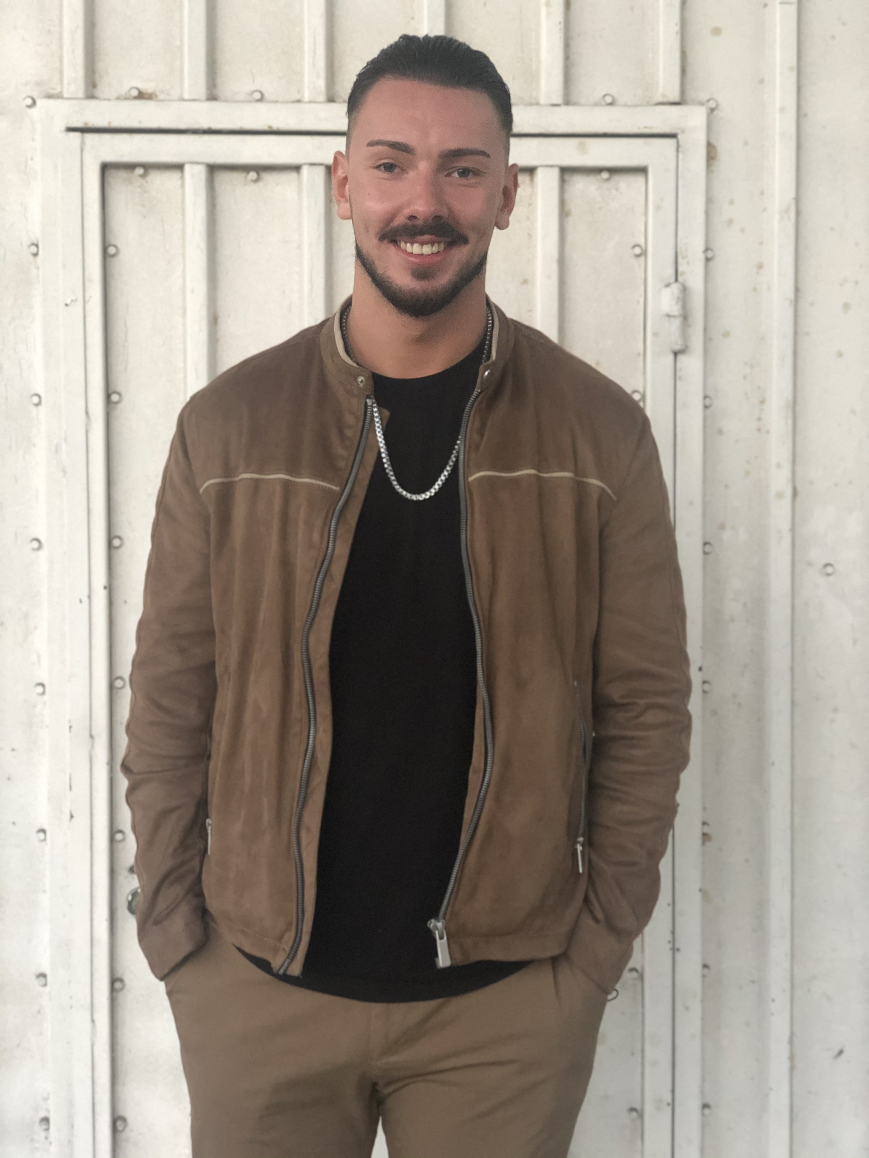 Renato revela que não teve relações sexuais com Jéssica no “Big Brother”. “Ela não queria”