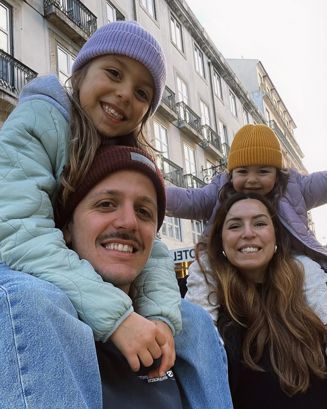 António Areia é um dos craques da Seleção de andebol. Espreite as fotos do atleta com a família