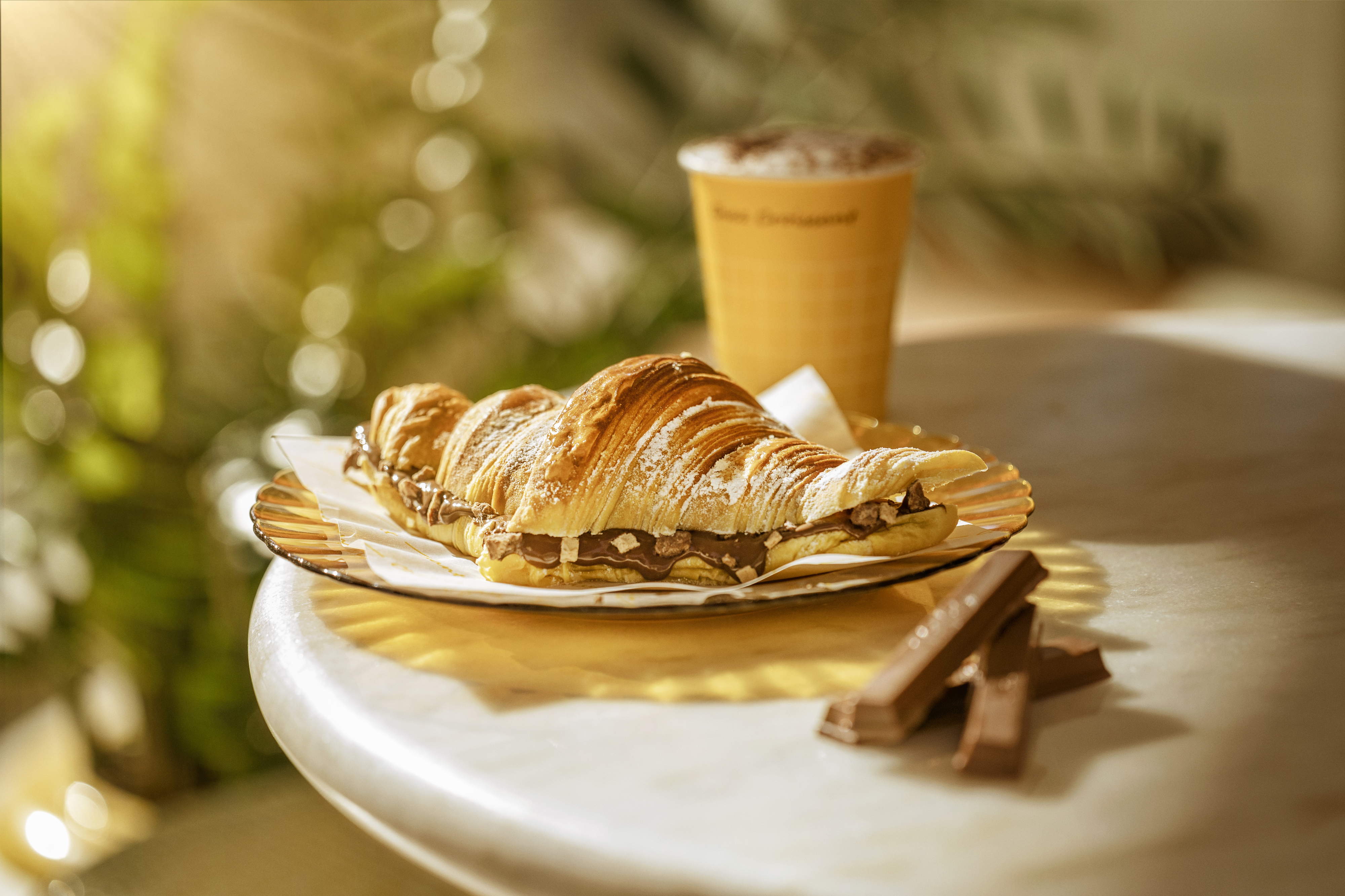 Há novas delícias para provar na Chez Croissants (com bolachas e creme de KitKat). Saiba tudo