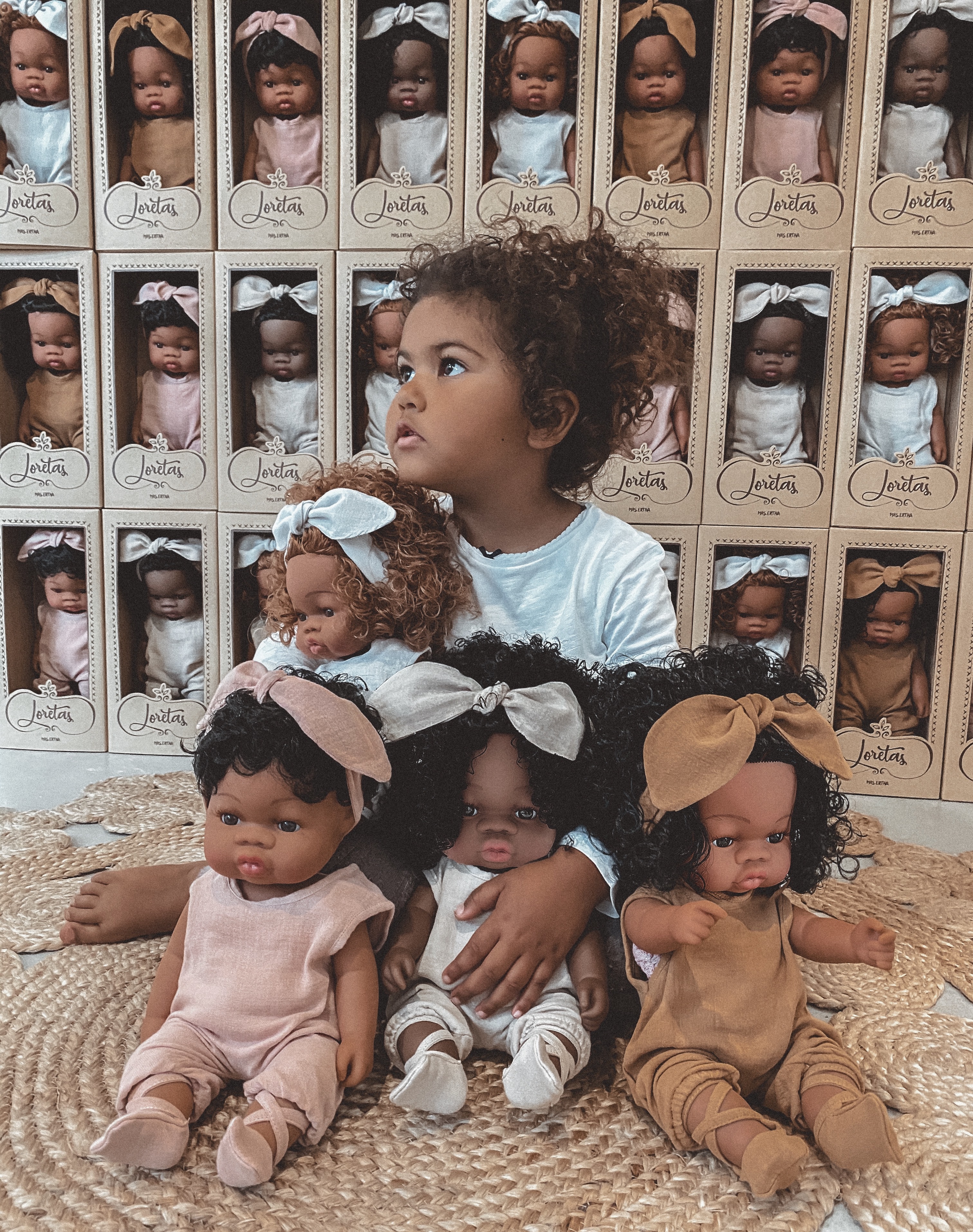 A filha não encontrou uma boneca igual a ela. Sílvia criou uma linha contra a falta de representatividade