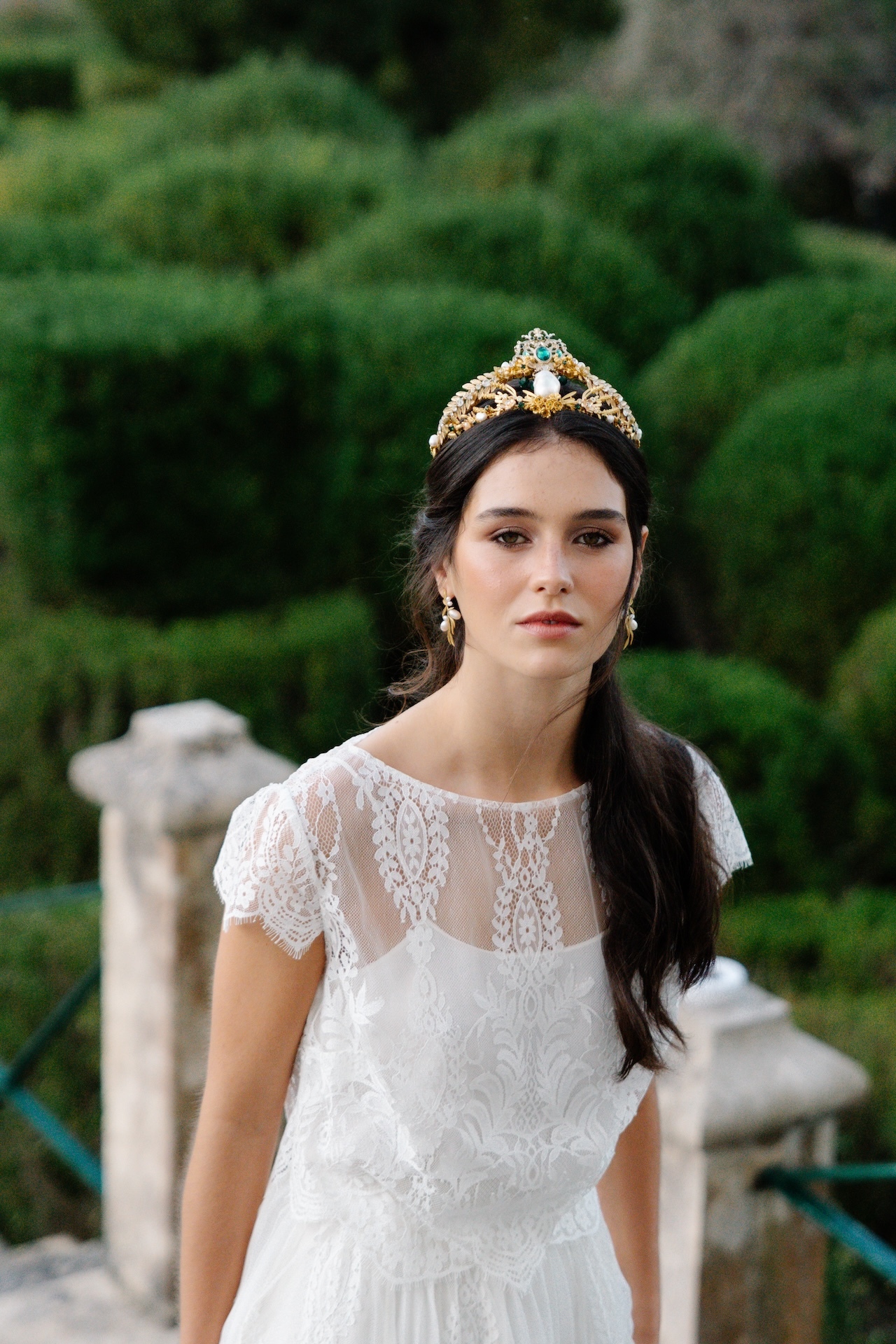 Atenção, noivas de 2024. A nova coleção da Cata Vassalo tem joias para subir ao altar em bom