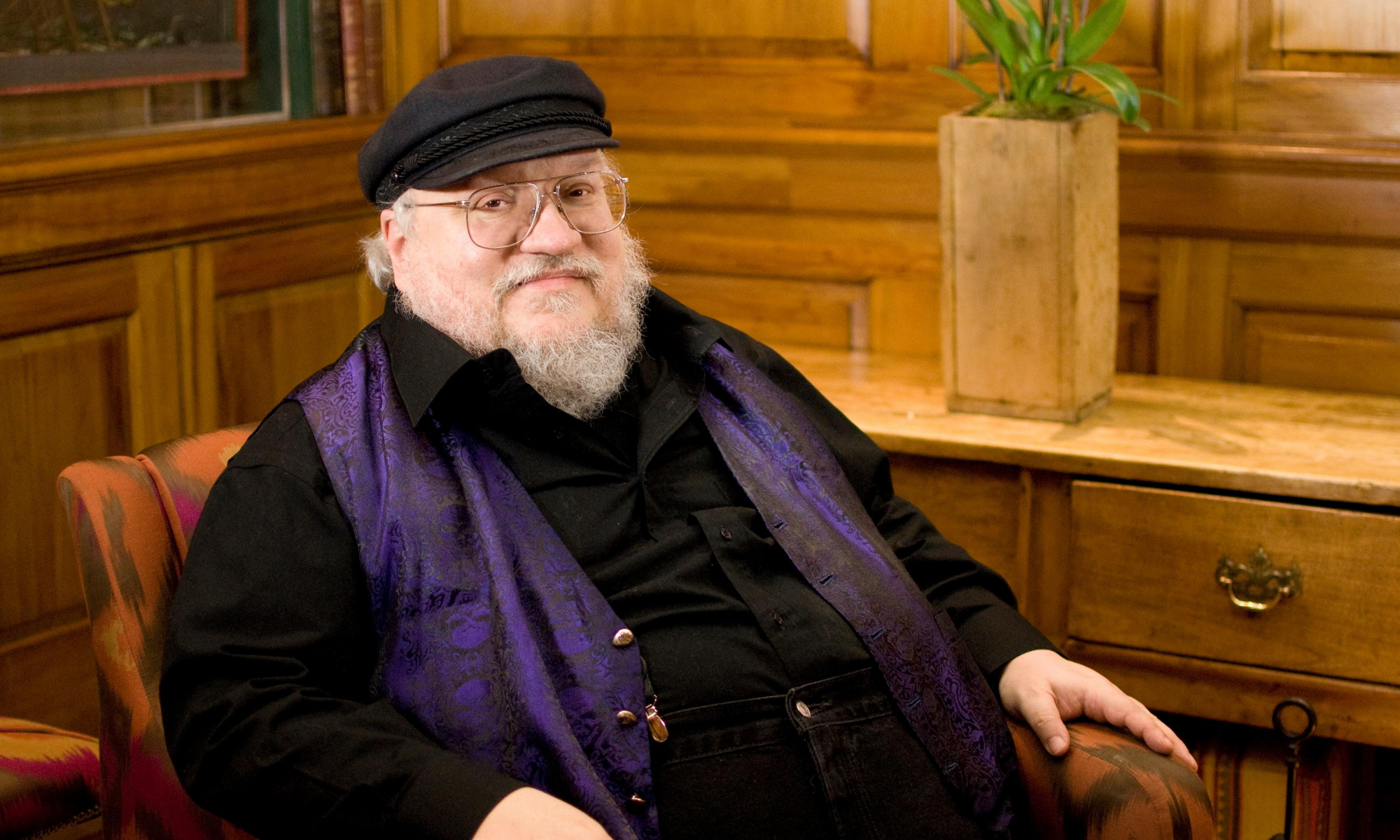 George R.R. Martin diz aceitar ser preso se não lançar o novo livro de GoT em breve