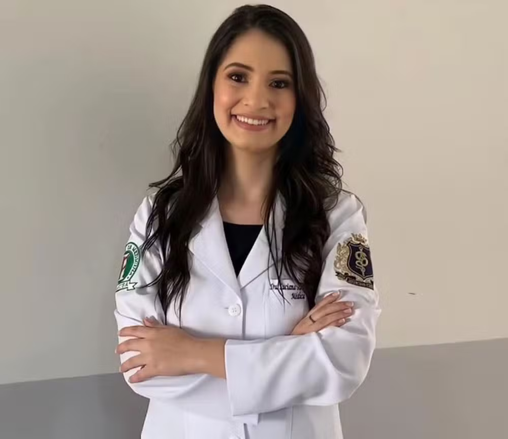 Médica de 26 anos sente-se mal na passadeira do ginásio, cai e morre