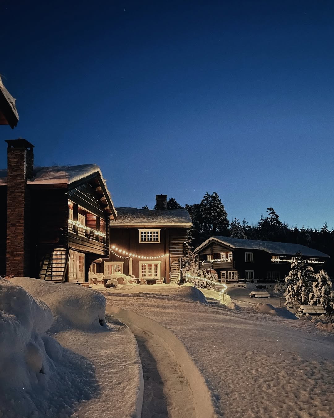 Este hotel é um sonho de Natal tornado realidade. Saiba onde fica (e quanto custa lá dormir)