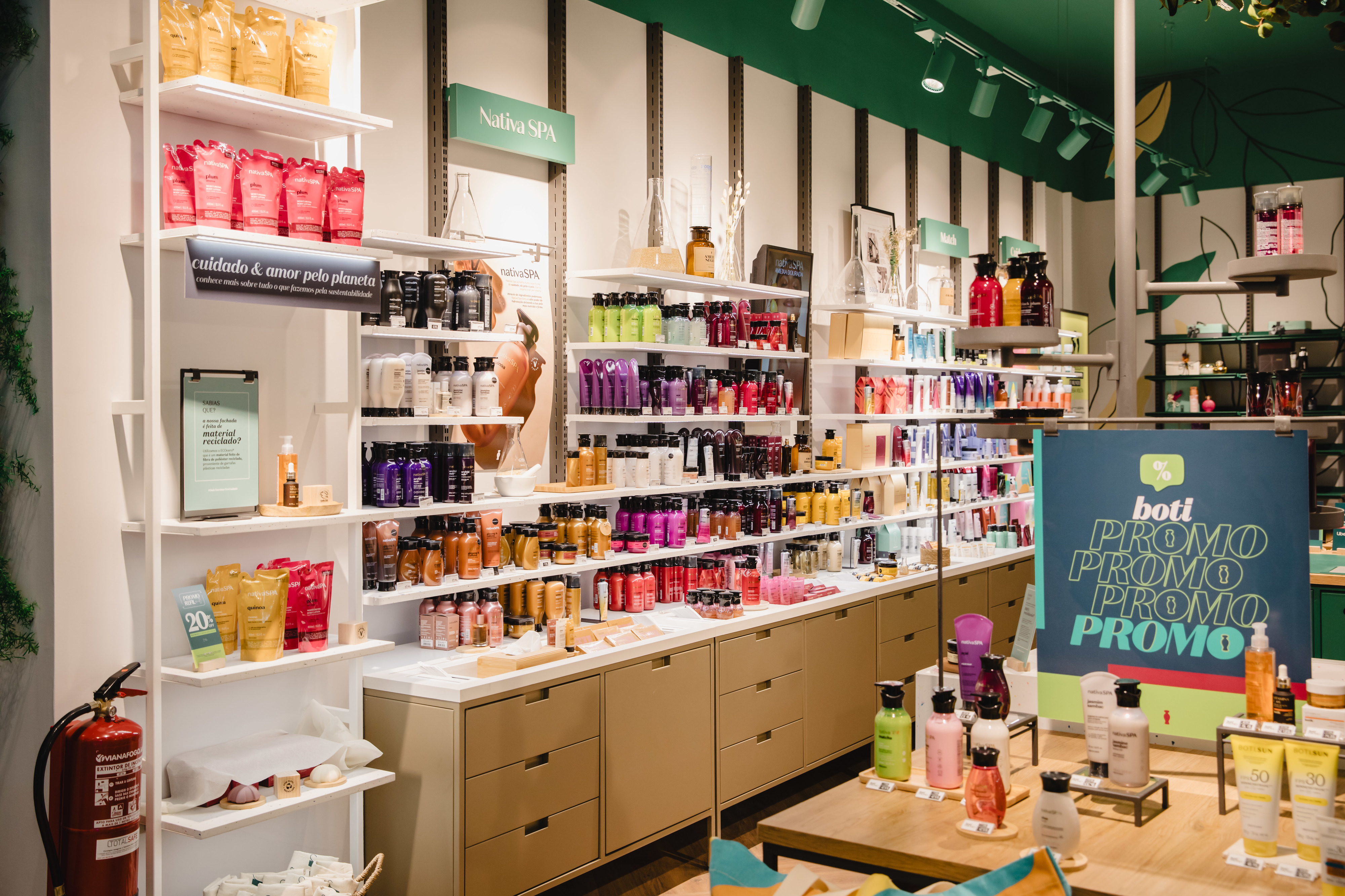 Esta famosa marca de beleza abre loja inédita em Portugal. Veja as fotos do espaço