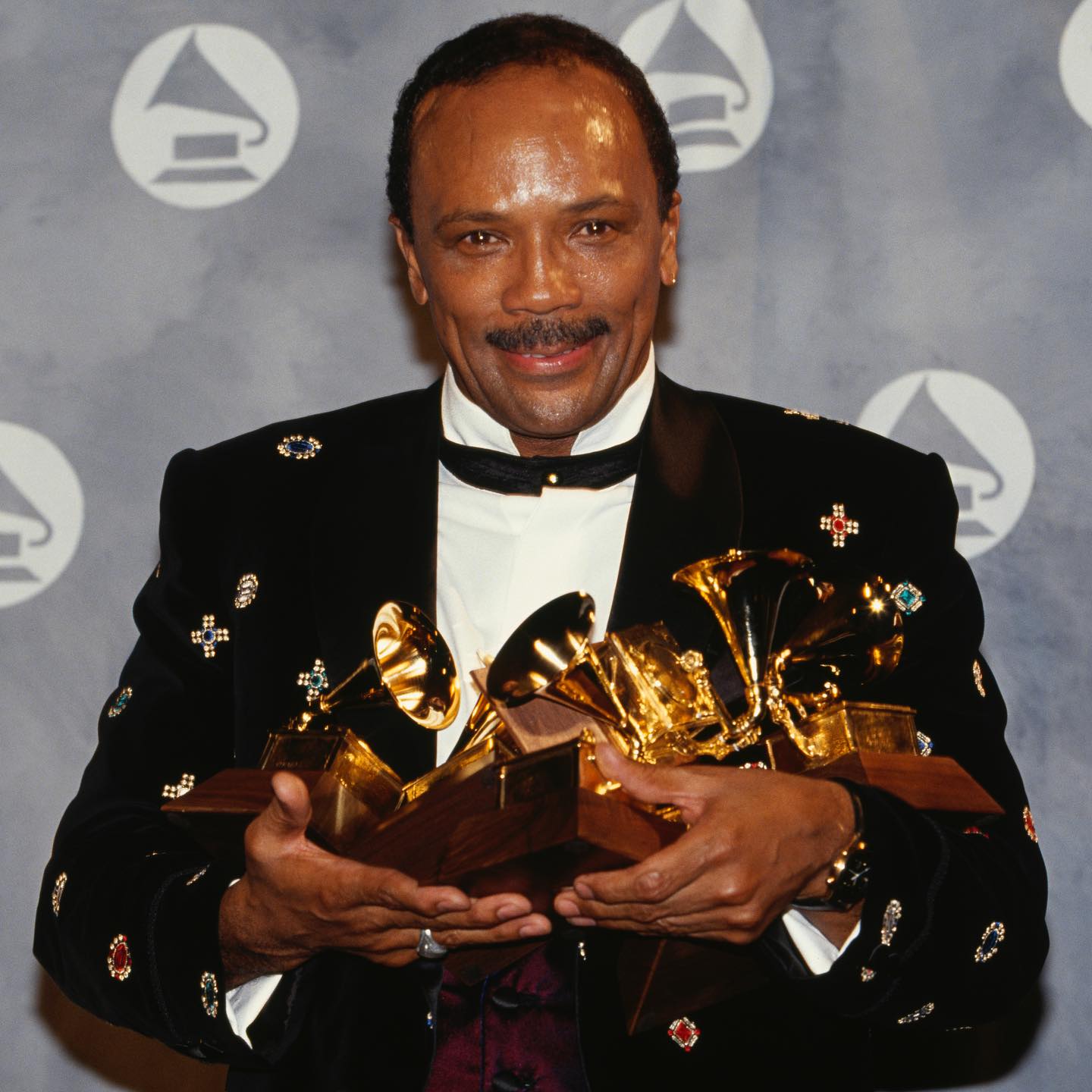 Morreu Quincy Jones, o produtor do álbum mais vendido de todos os tempos