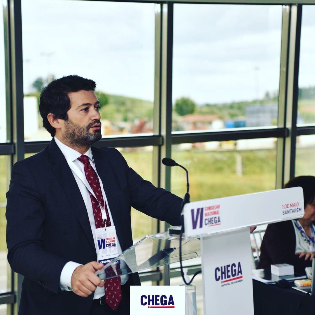 André Ventura condenado por chamar “bandidos” a família do bairro da Jamaica