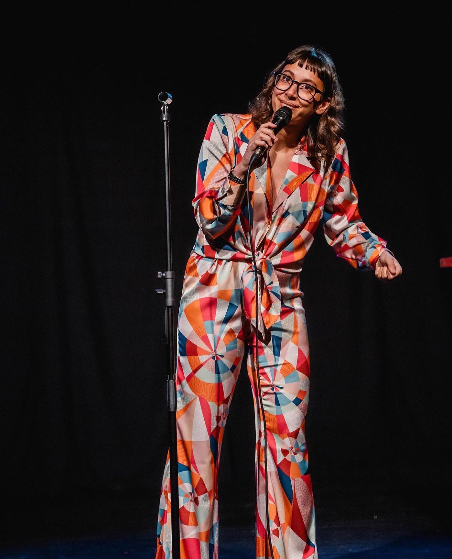 Demorou “Demasiado”, mas Mónica Vale de Gato está de volta ao stand up. Espreite as datas