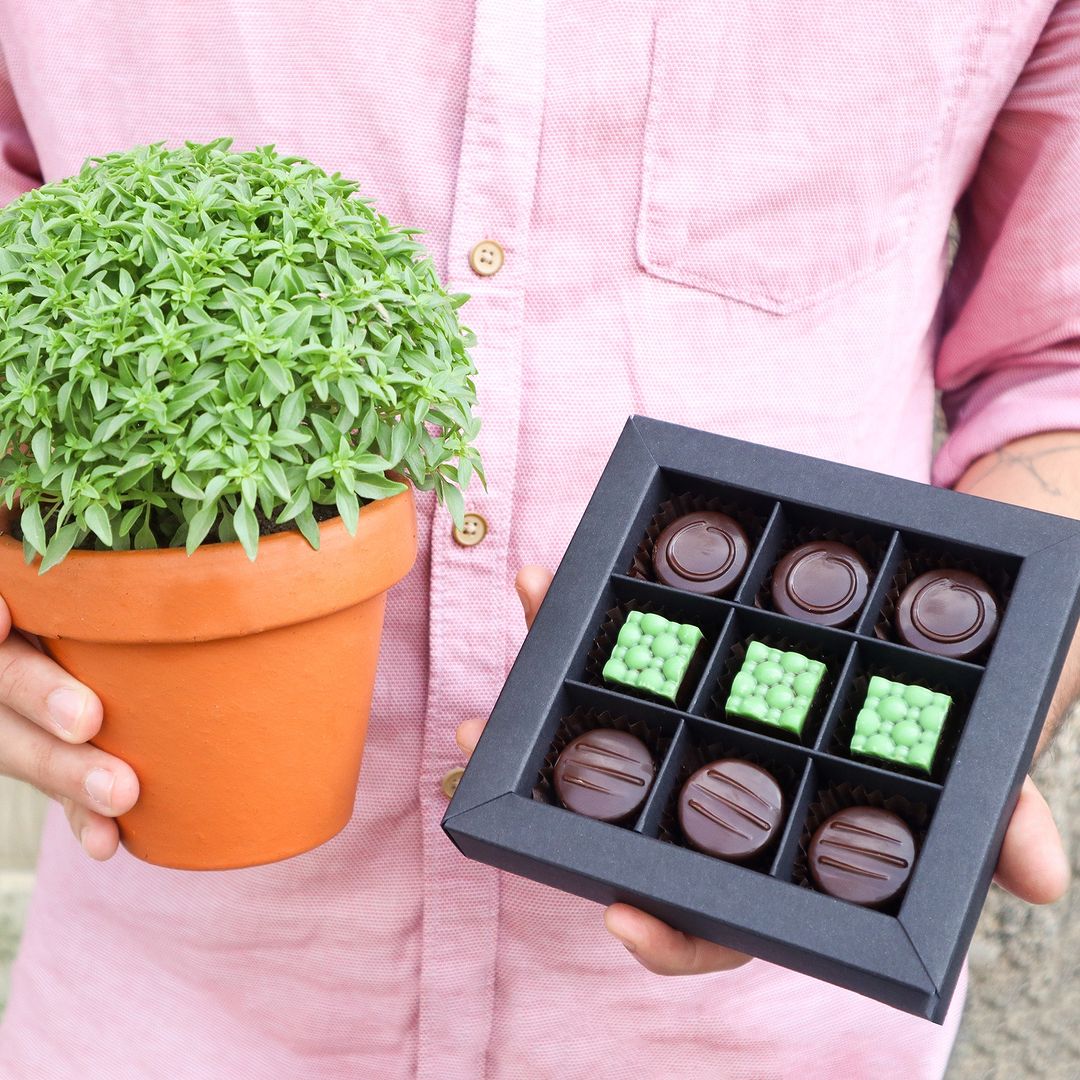 Vai poder comer todo o chocolate que quiser neste evento (inclusive bombons de manjerico) sem pagar nada