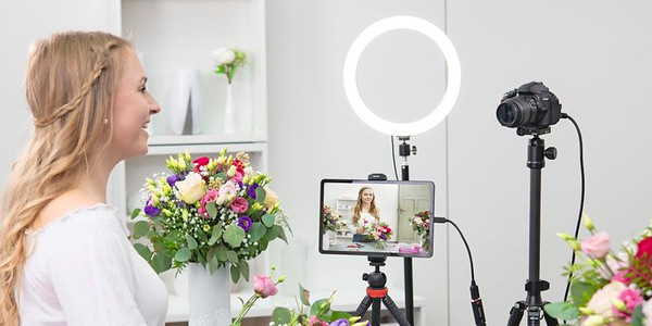 Hama tem nova pen USB-HDMI para transformar máquinas fotográficas em webcam de alta resolução