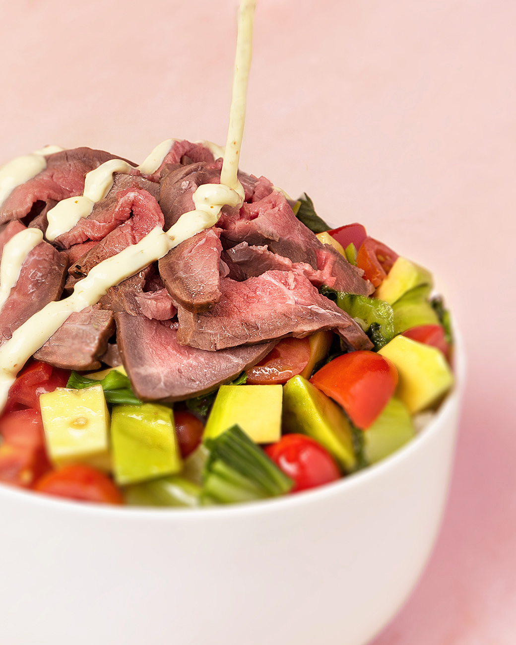 Rosbife numa poke havaiana? Já existe e está na Poke House