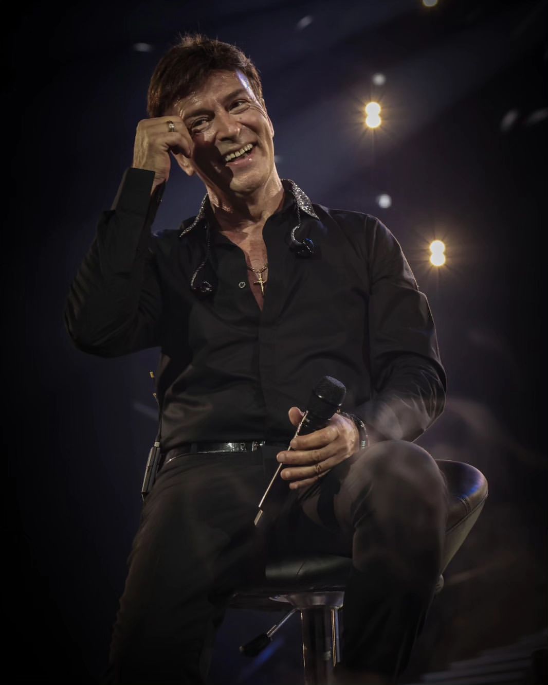 Saiba quem é quem na nova série sobre a vida de Tony Carreira. Veja as fotos do elenco