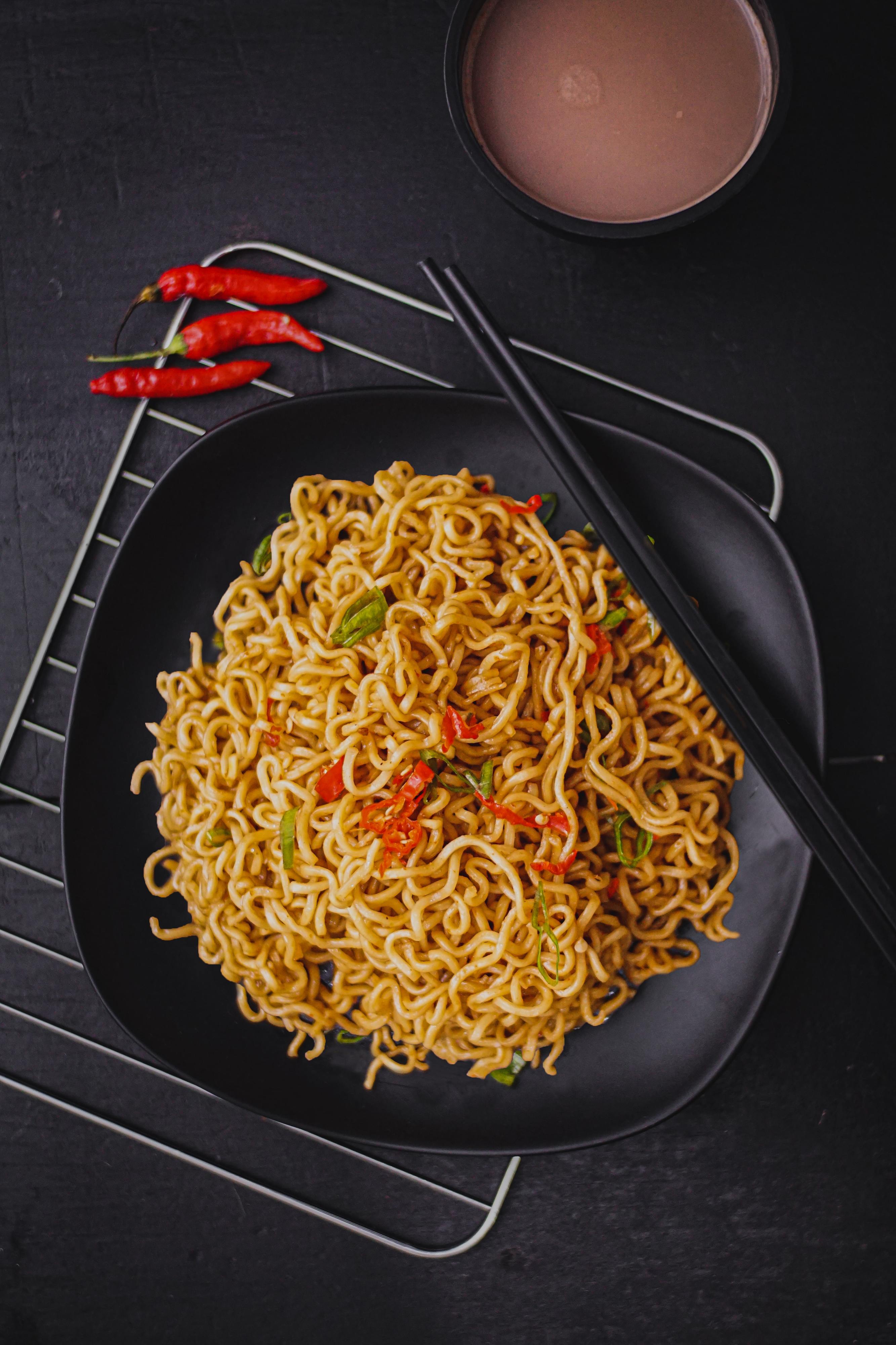 Água e três minutos: tudo o que precisa para preparar os novos e deliciosos noodles XXL