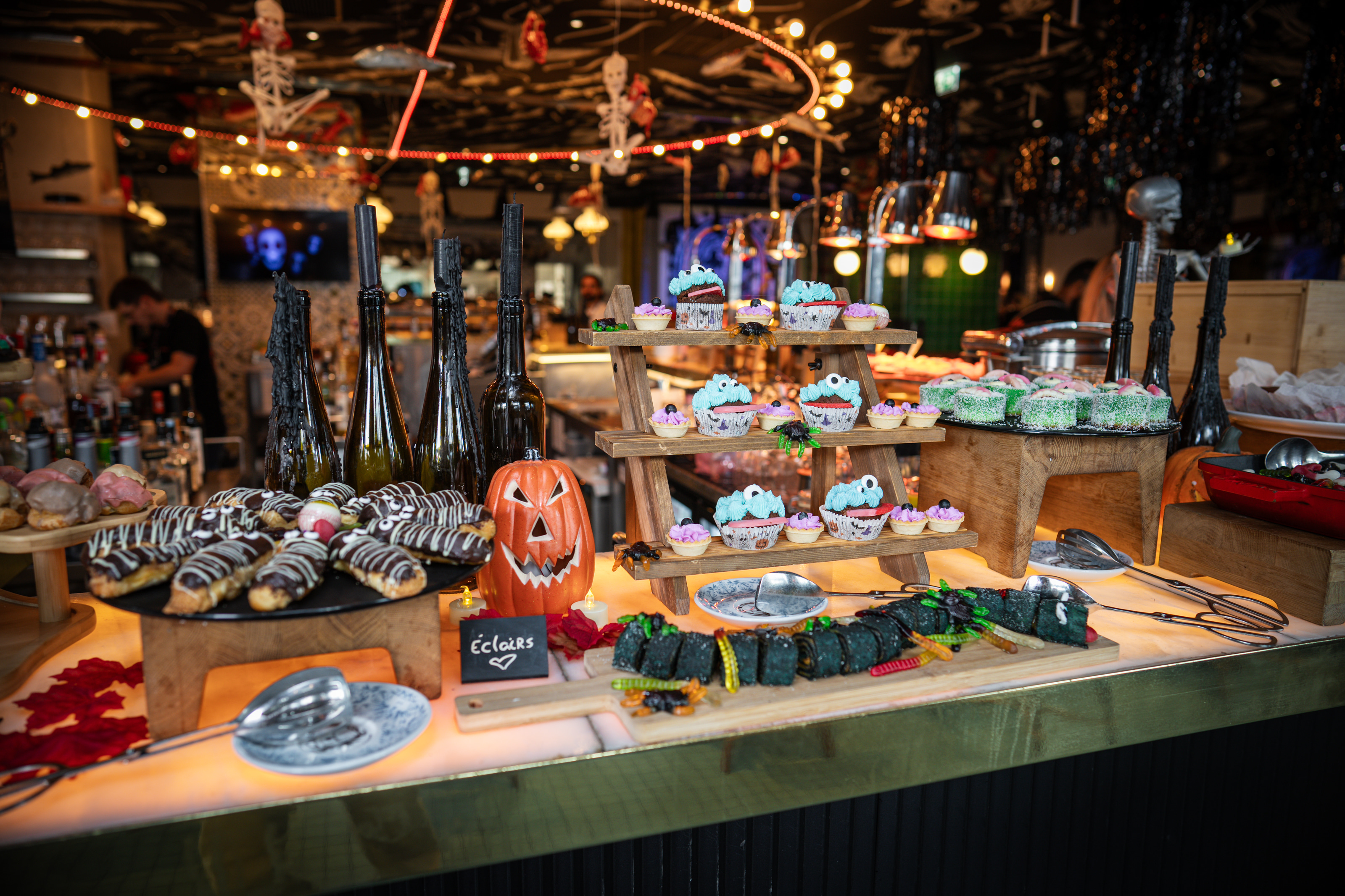 Um brunch temático e leitura de cartas de Tarot. O Halloween no Mama Shelter Lisboa promete ser horripilante