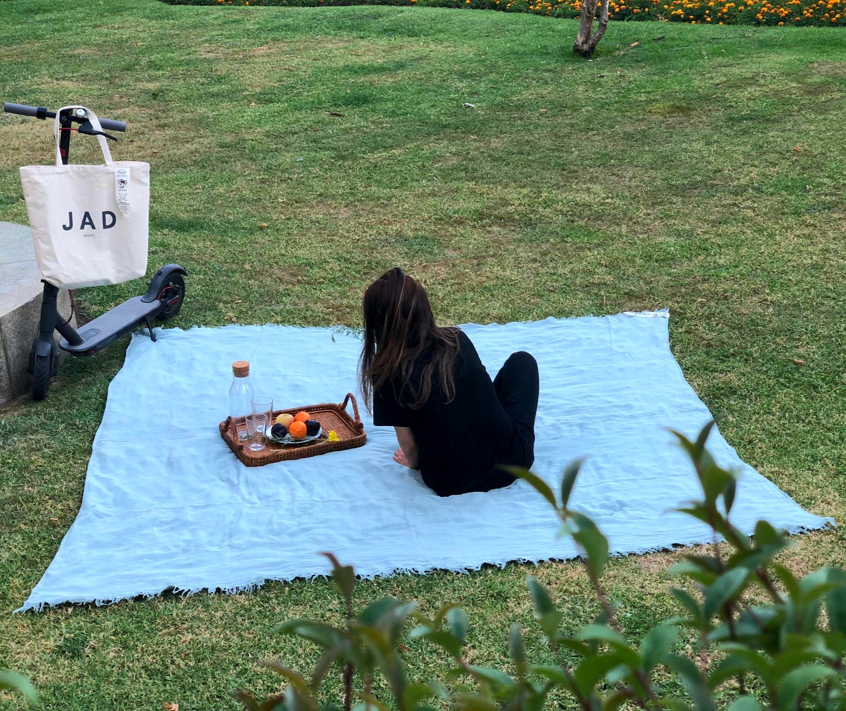 Esta toalha de praia gigante é portuguesa e garante o distancimento social