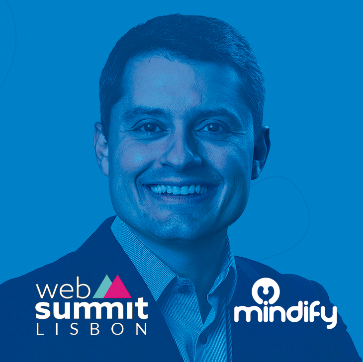 Os lenços estão a dominar os looks de verão. 12 opções (desde 4,99€) para entrar na onda