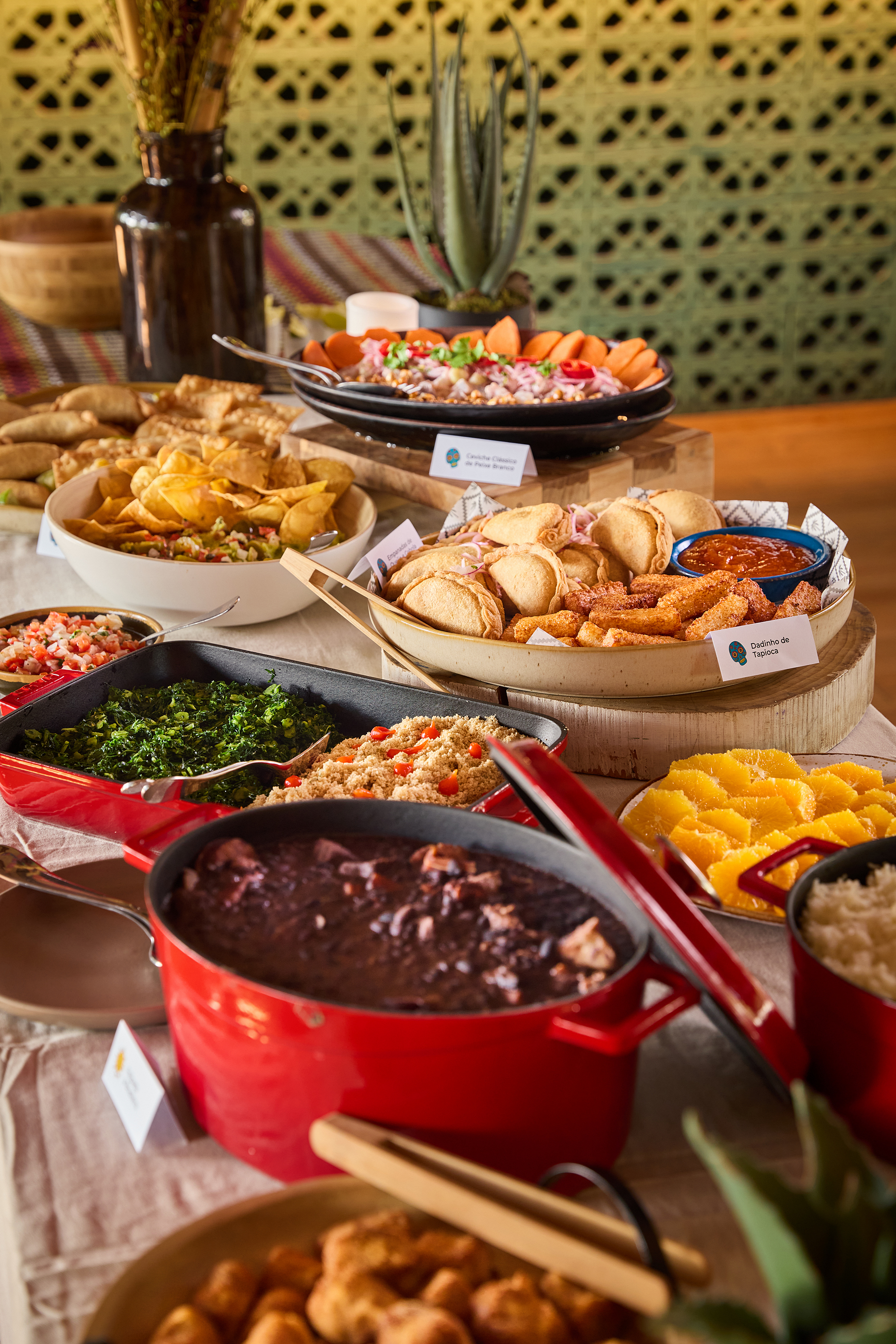 Este novo buffet de feijoada à brasileira e picanha é o plano perfeito para o próximo fim de semana