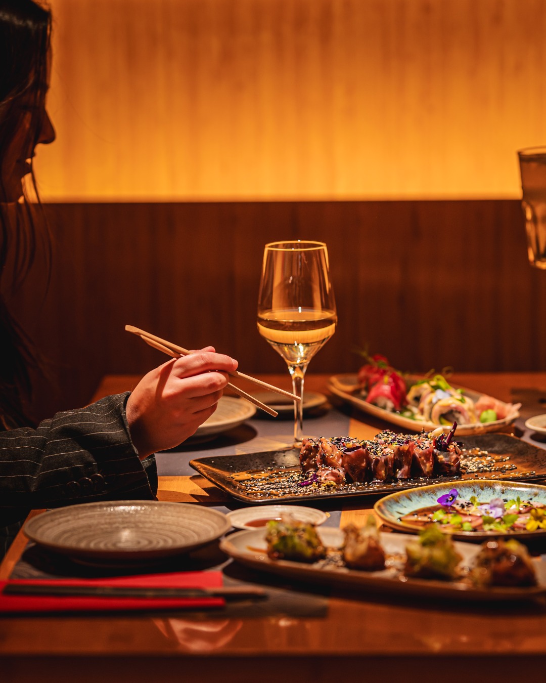 Já tem sítio para o seu jantar de Natal? Este restaurante tem menus com muito sushi e bebidas incluídas