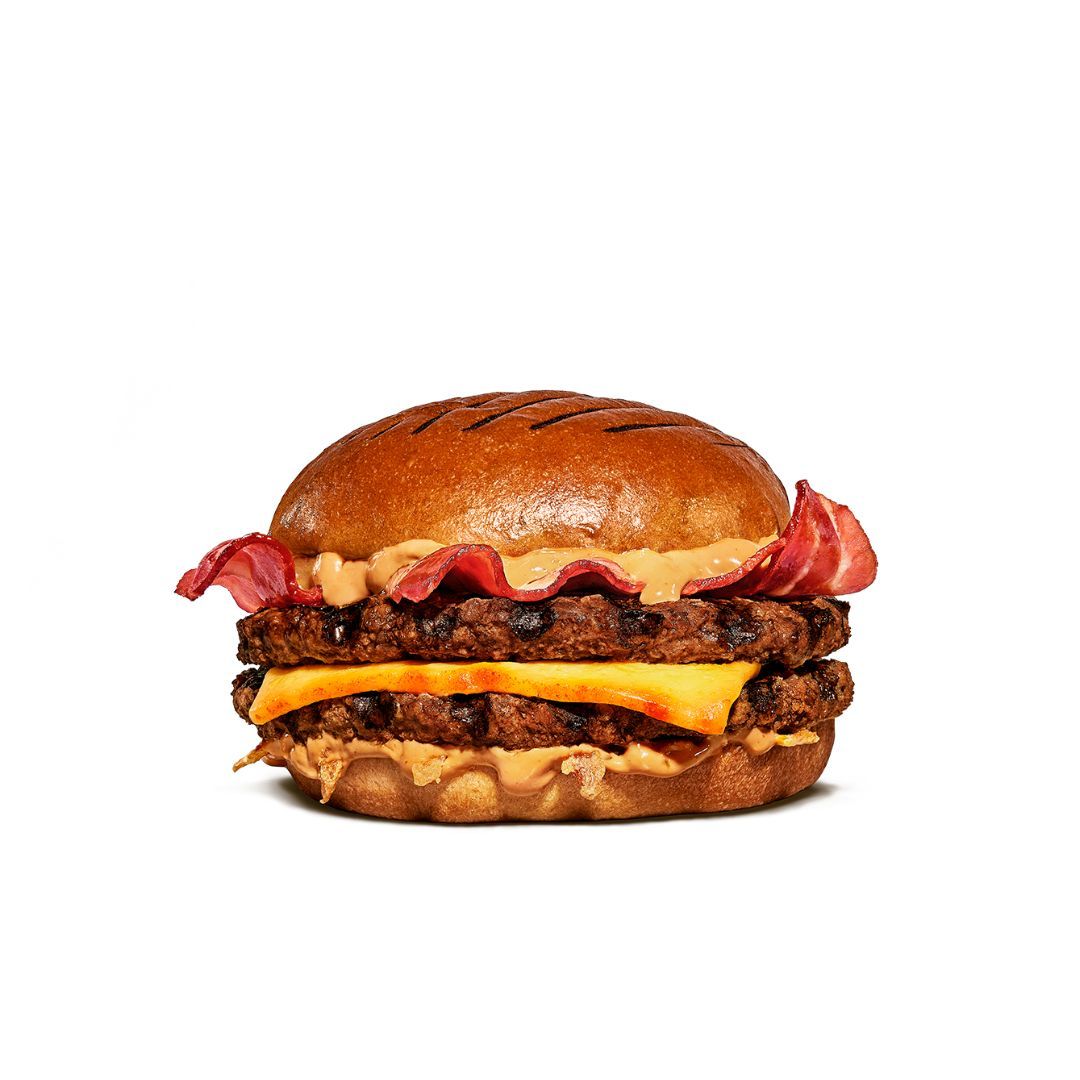 Este novo hambúrguer do Burger King faz disparar alarmes. Espreite a novidade, que chega com promoção