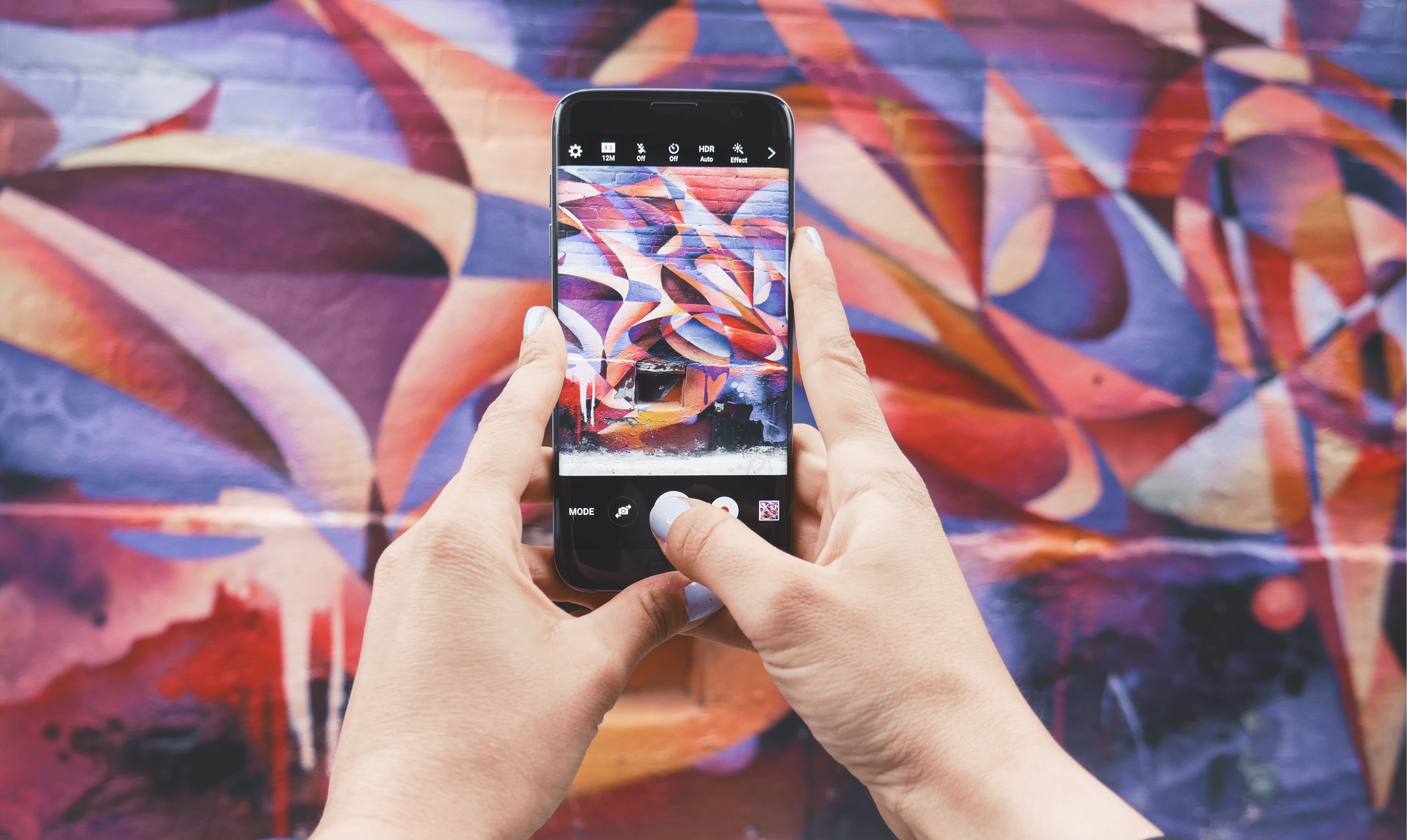 Precisa de remover o fundo de uma imagem? Esta app funciona como uma borracha mágica