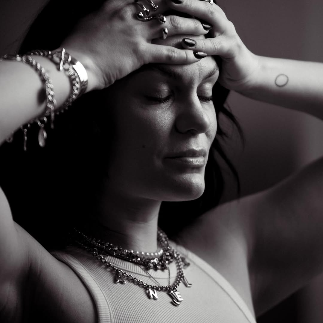 Jessie J tem cancro da mama. Cantora diz que não está a processar a notícia (veja o vídeo)