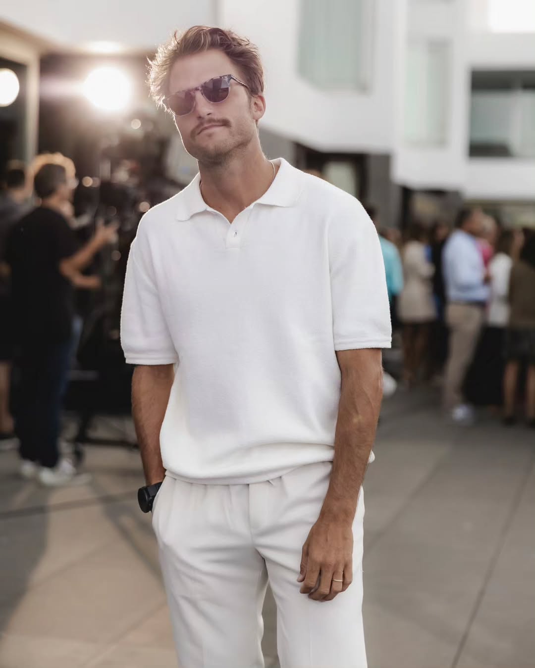 Tiago Teotónio Pereira “sente-se traído” após burla de Manuel Santana Lopes. Ex-agente terá feito férias de luxo no Brasil