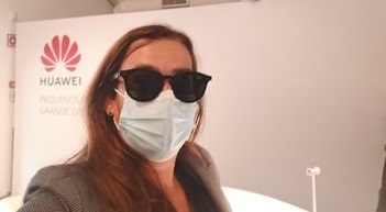 Esta influenciadora sul-coreana tem milhares de seguidores. Mas não é uma pessoa