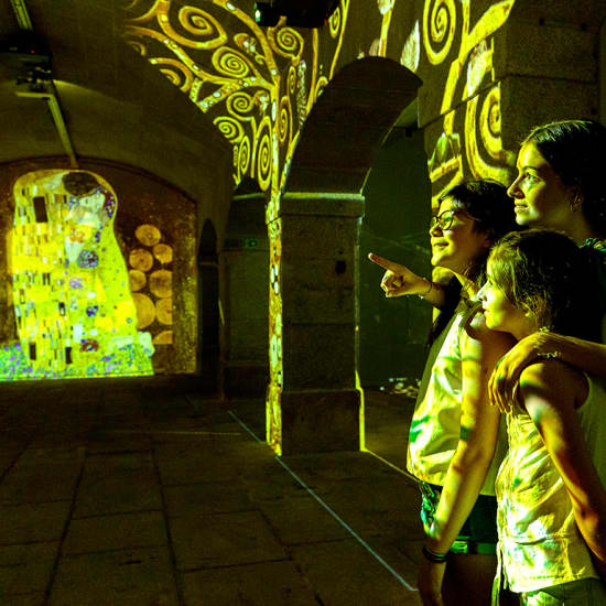 Da comédia aos passeios de terror, espreite estas 12 sugestões em Lisboa e no Porto para outubro