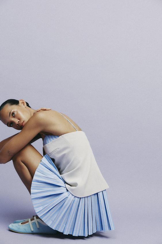 Colete ou vestido? Esta peça estranha da Zara promete ficar viral nas redes sociais