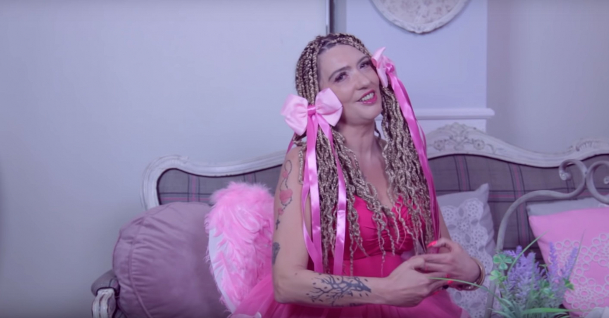 Fomos analisar o novo videoclipe de Maria Leal à lupa