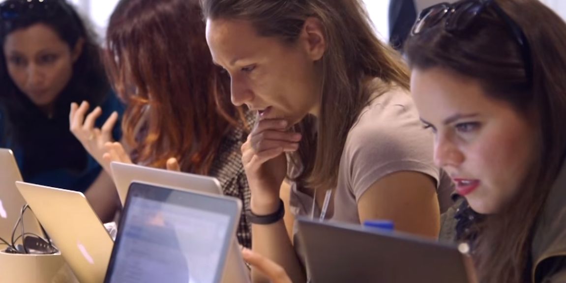 Parlamento Europeu quer medidas que reduzam a diferença de género nas TIC