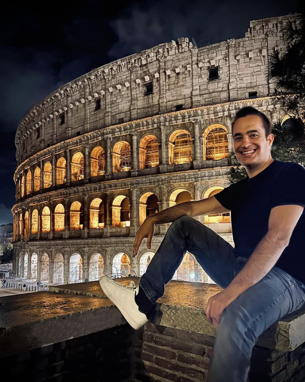 Cantor português parte os ossos da cara a jogar futebol. Saiba o que aconteceu