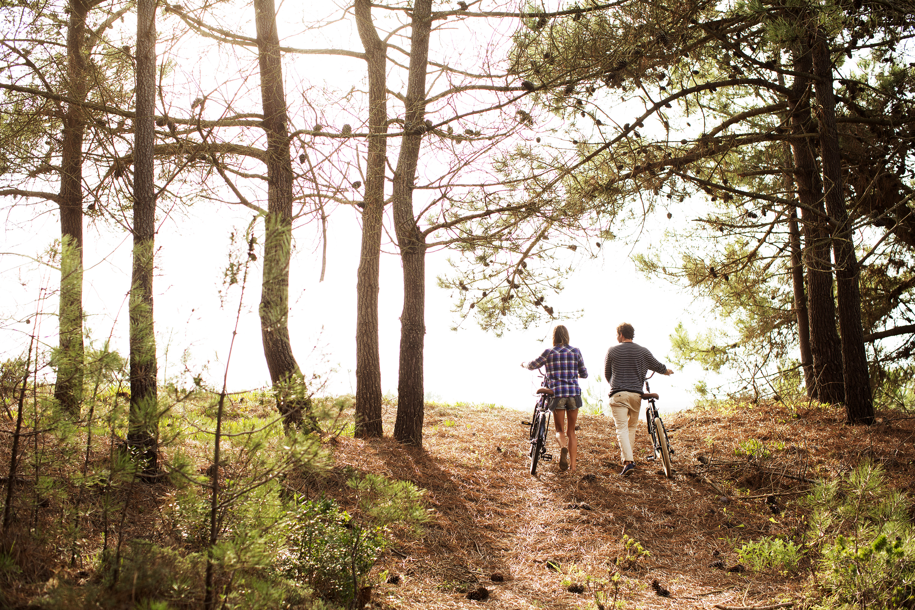 Caminhadas, bicicleta e mergulhos. Ninguém fica parado no Memmo Baleeira