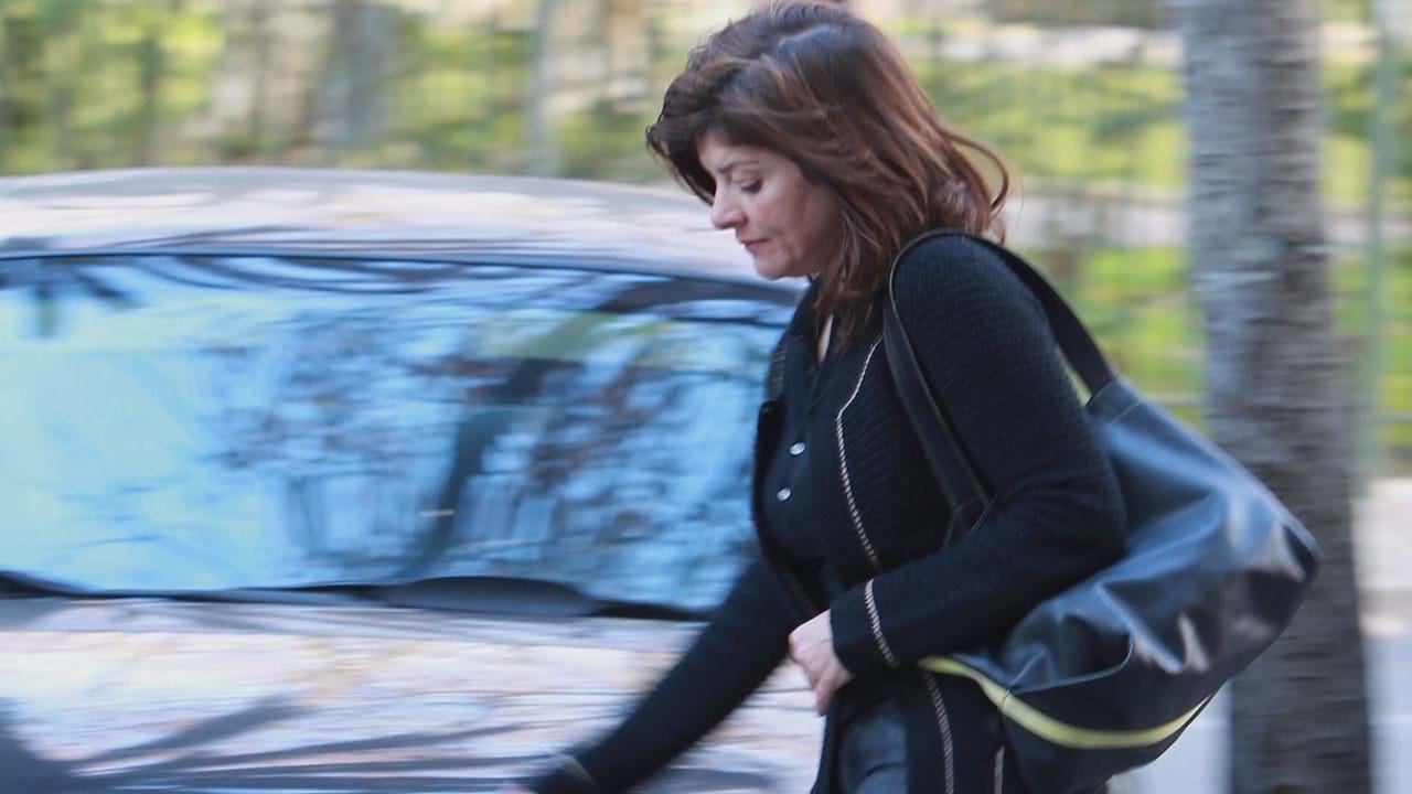 “Burlona do amor”. Elisabeth foi presa esta madrugada no Algarve e polícia teve de usar “força física” para a deter