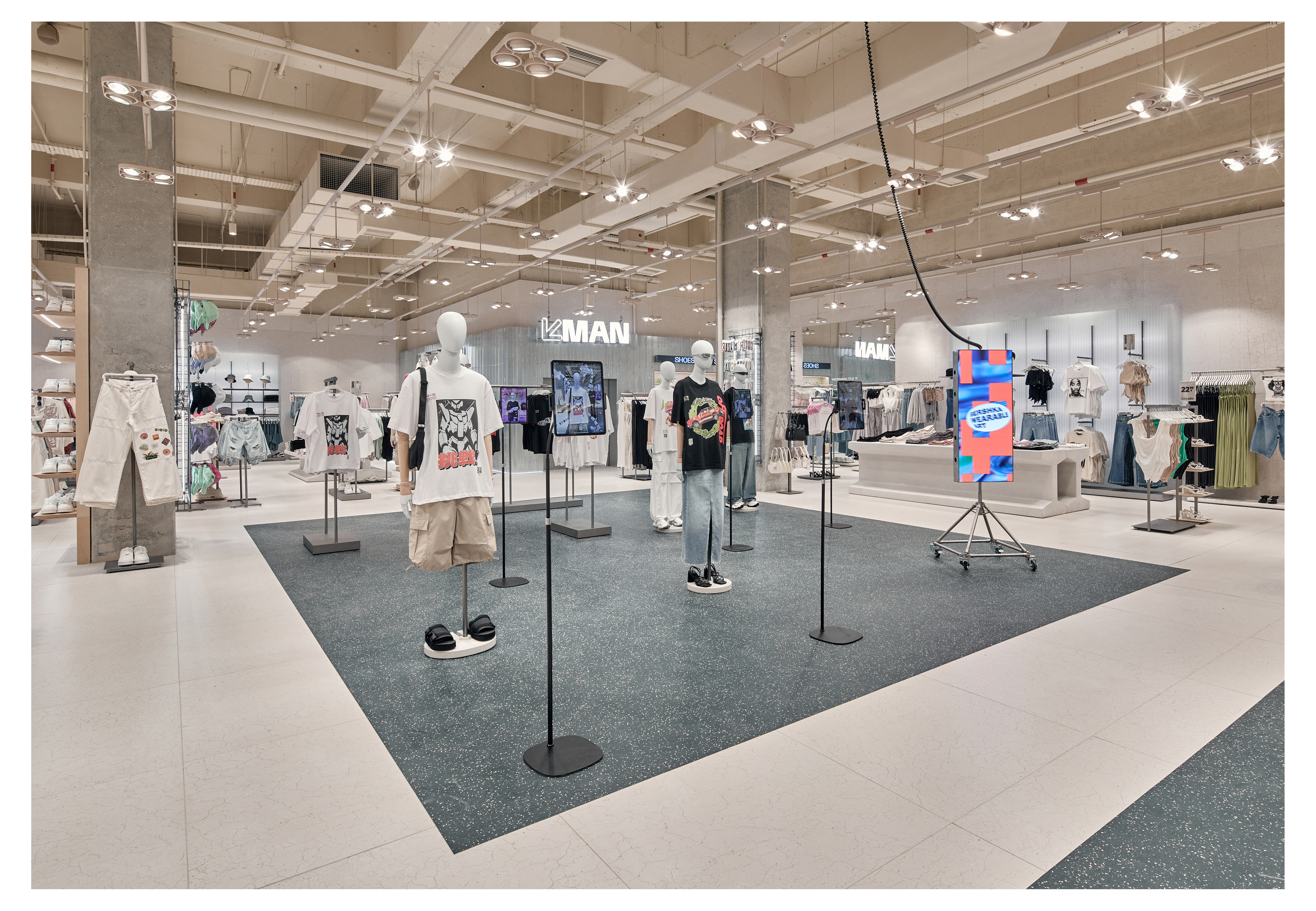 Dos provadores ao pagamento, a Bershka do Colombo está mais tecnológica. Espreite as novidades desta loja