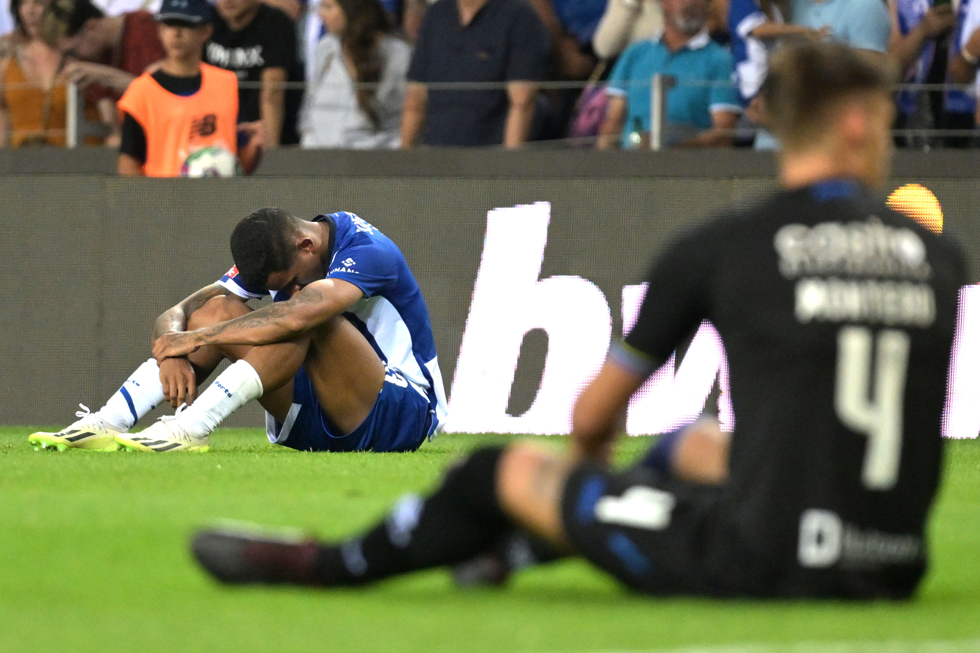 VÍDEO: Rennes vê o golo do empate anulado, aos 90'+11', por uma razão  insólita - Liga Europa - SAPO Desporto