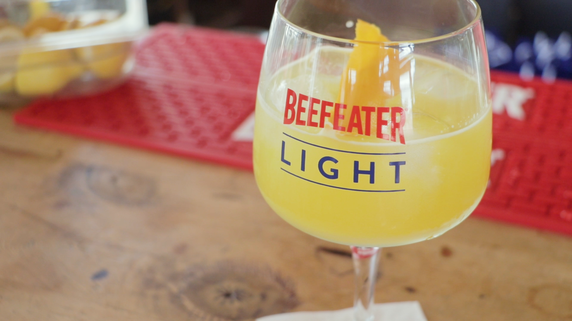 Falta de Chá e Beefeater Light. A combinação que resulta em três cocktails frescos e irresistíveis