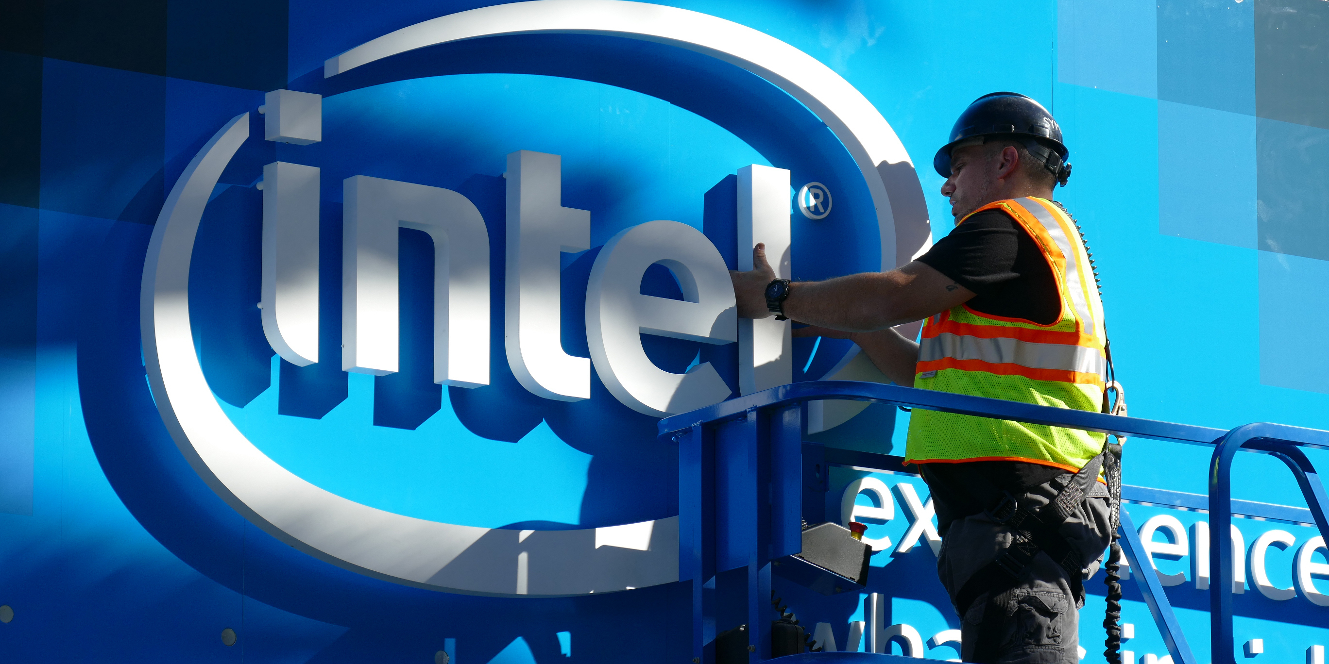 Intel admite interesse na Arm e lucros tímidos até 2025 por causa da nova aposta na produção de chips