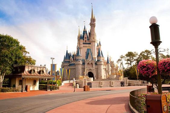 O castelo da Cinderela na Disney está a ser remodelado. Veja como vai ficar