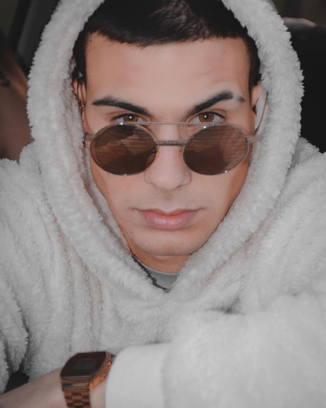 Influenciador invade casa do “Big Brother”, filma tudo e partilha vídeo no TikTok