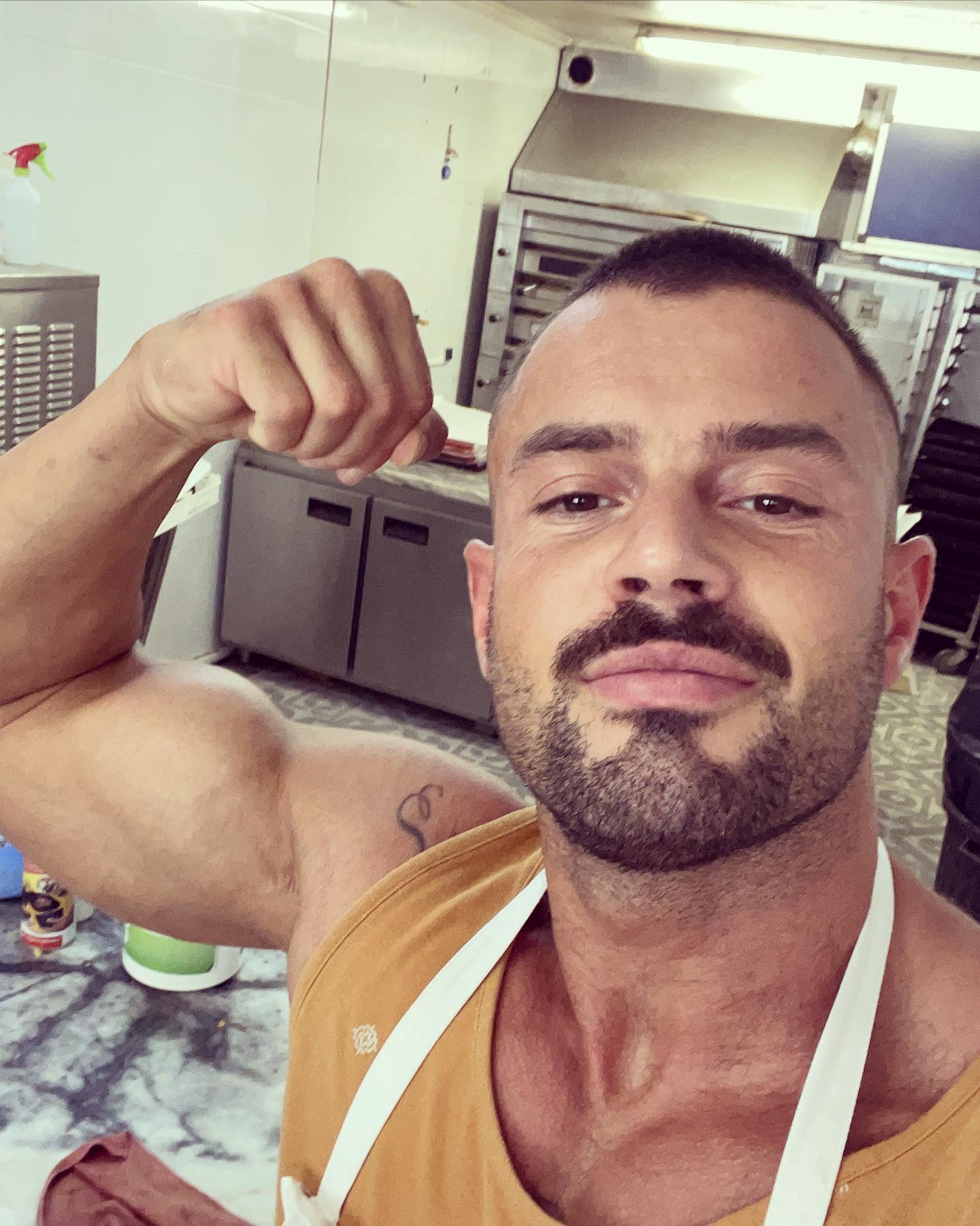 Marco Costa está dececionado com os colegas. “Estás-me a dizer que eu sou uma pessoa agressiva”