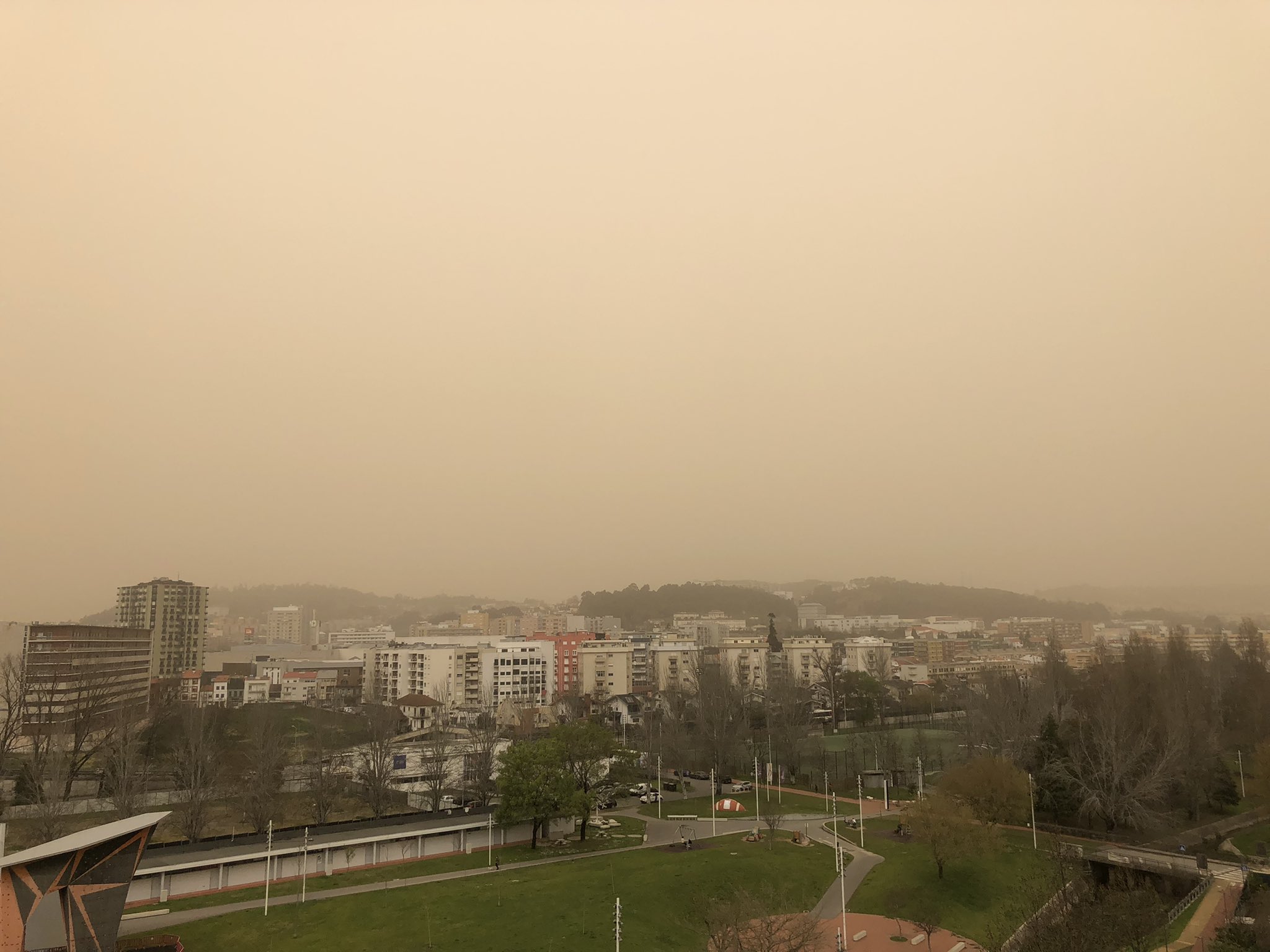 DGS alerta: poeiras do Saara têm “efeitos na saúde humana”. Conheça as recomendações