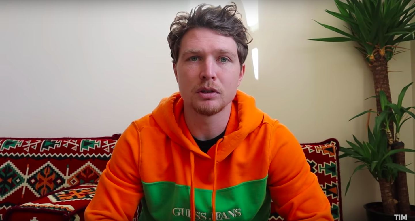 Youtuber anuncia que abandona o veganismo depois de problemas de saúde