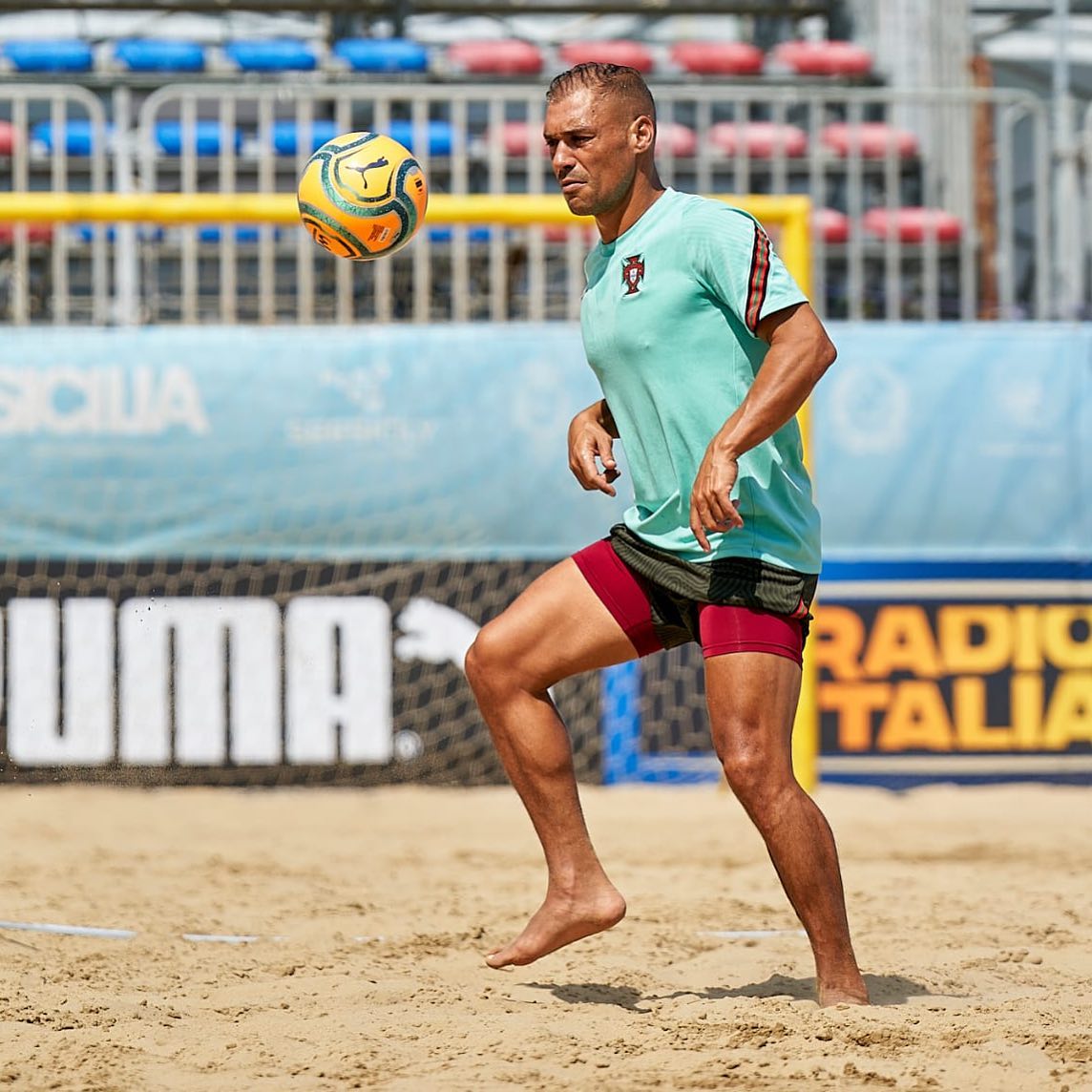 “O Triângulo”. Antigo capitão da seleção nacional é concorrente (e já foi condecorado duas vezes)