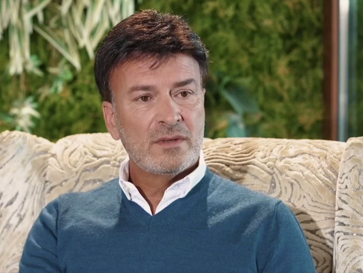 Tony Carreira internado. Cantor terá sofrido enfarte, mas está estável