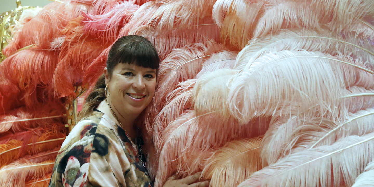 Joana Vasconcelos expõe 50 obras em palácio de Madrid junto a quadros de Goya e Velázquez