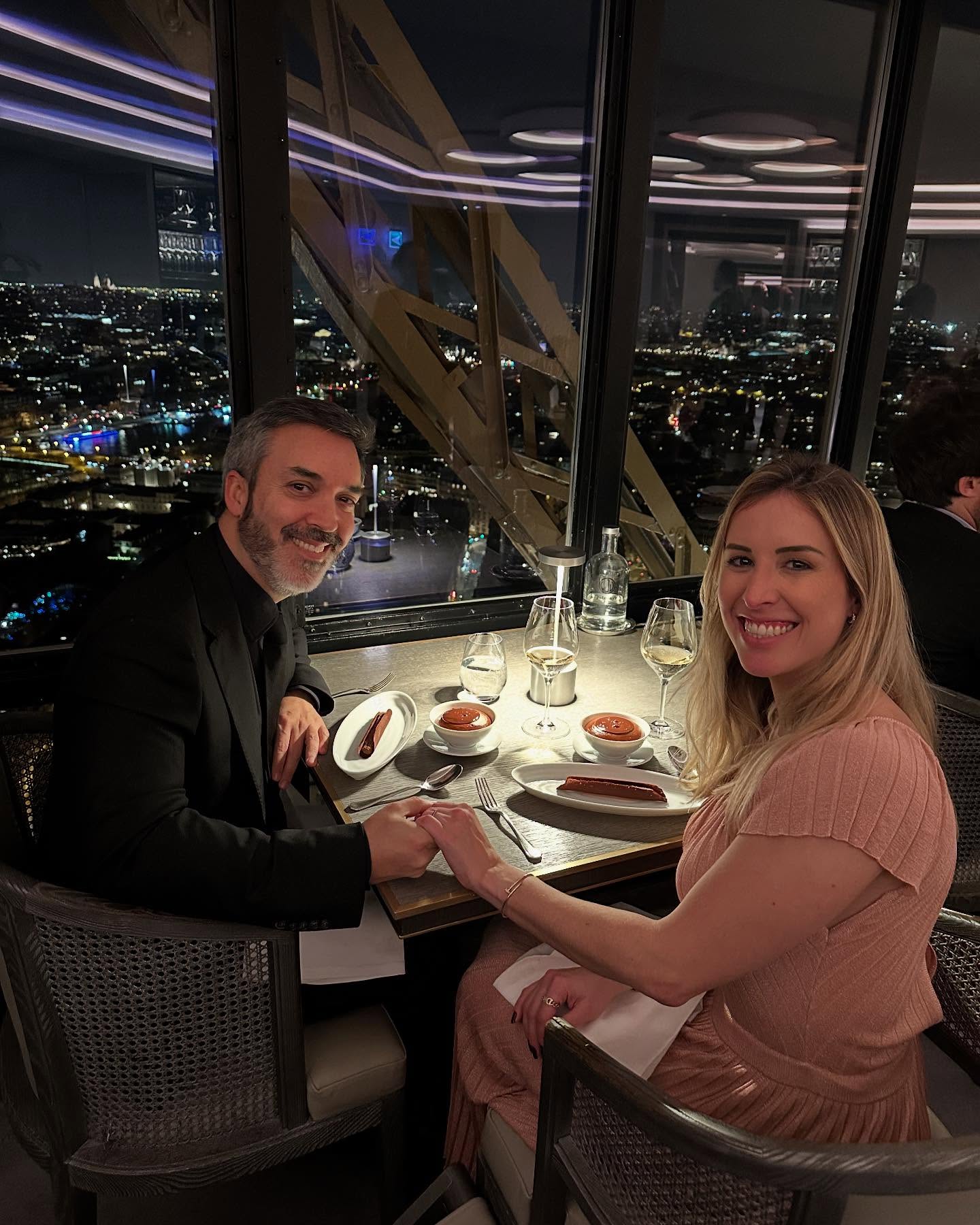 Henrique Sá Pessoa está noivo. Chef pediu a namorada em casamento em Paris