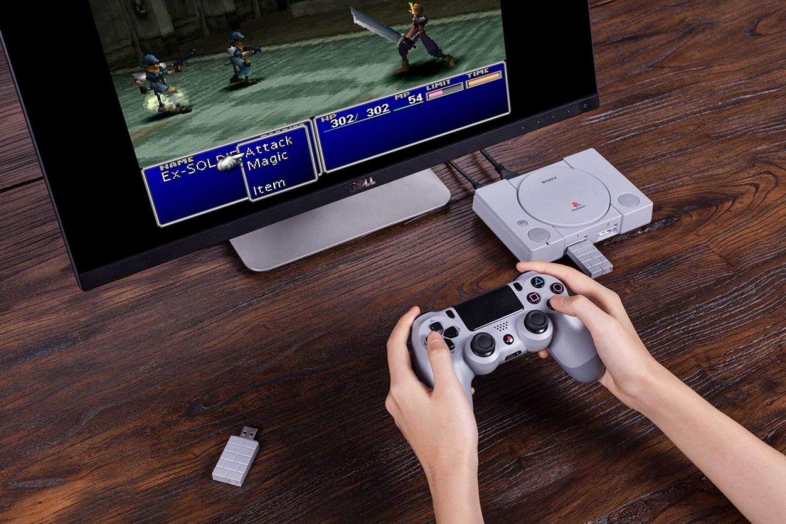 Saiba como utilizar os controladores da PS4 na nova PlayStation Classic