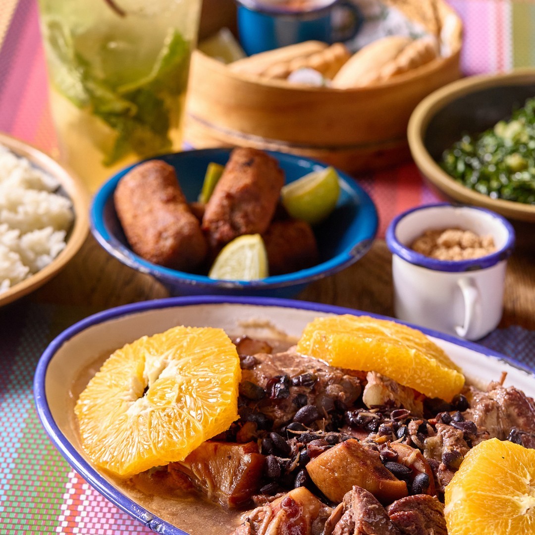 Já pode deliciar-se com a feijoada brasileira do Lat.A todos os dias (e não só aos fins de semana)